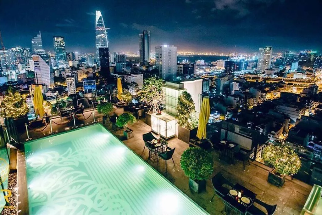 The Rixx Stylish In D1 At Ben Thanh With Netflix Pool Bathtub Ho Chi Minh City 0*,