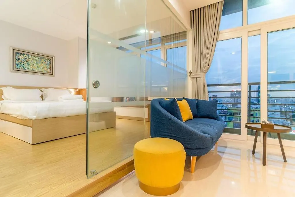 The Rixx Stylish In D1 At Ben Thanh With Netflix Pool Bathtub Ho Chi Minh City
